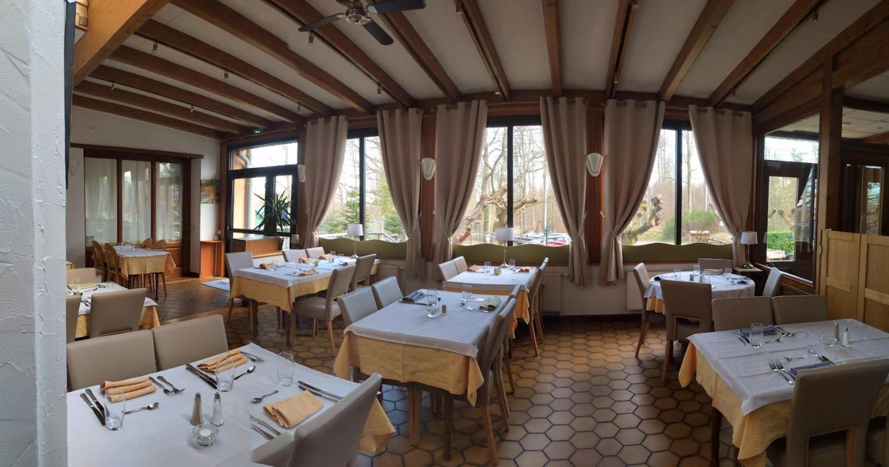 Logis Hotel Notre-Dame - Restaurant Ouvert Midi Et Soir Sauf Dimanche Soir Danne-et-Quatre-Vents ภายนอก รูปภาพ