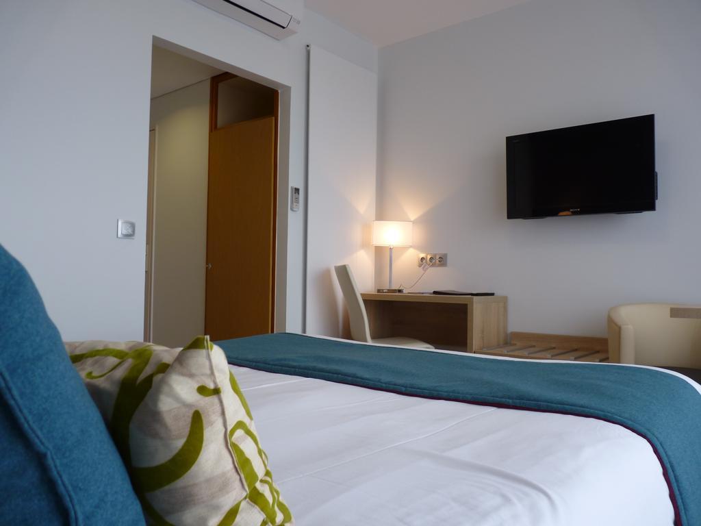 Logis Hotel Notre-Dame - Restaurant Ouvert Midi Et Soir Sauf Dimanche Soir Danne-et-Quatre-Vents ภายนอก รูปภาพ